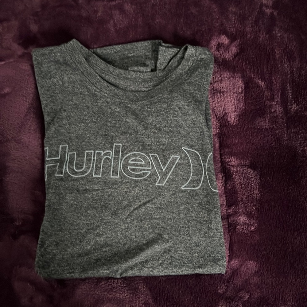 Hurley tshirt